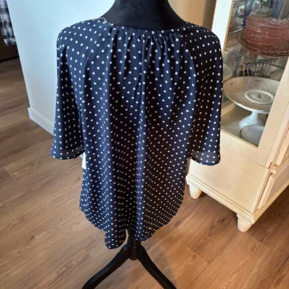Counterparts NWT Short Flutter Sleeve Navy Polka Dot Blouse Top Large - Picture 4 of 7